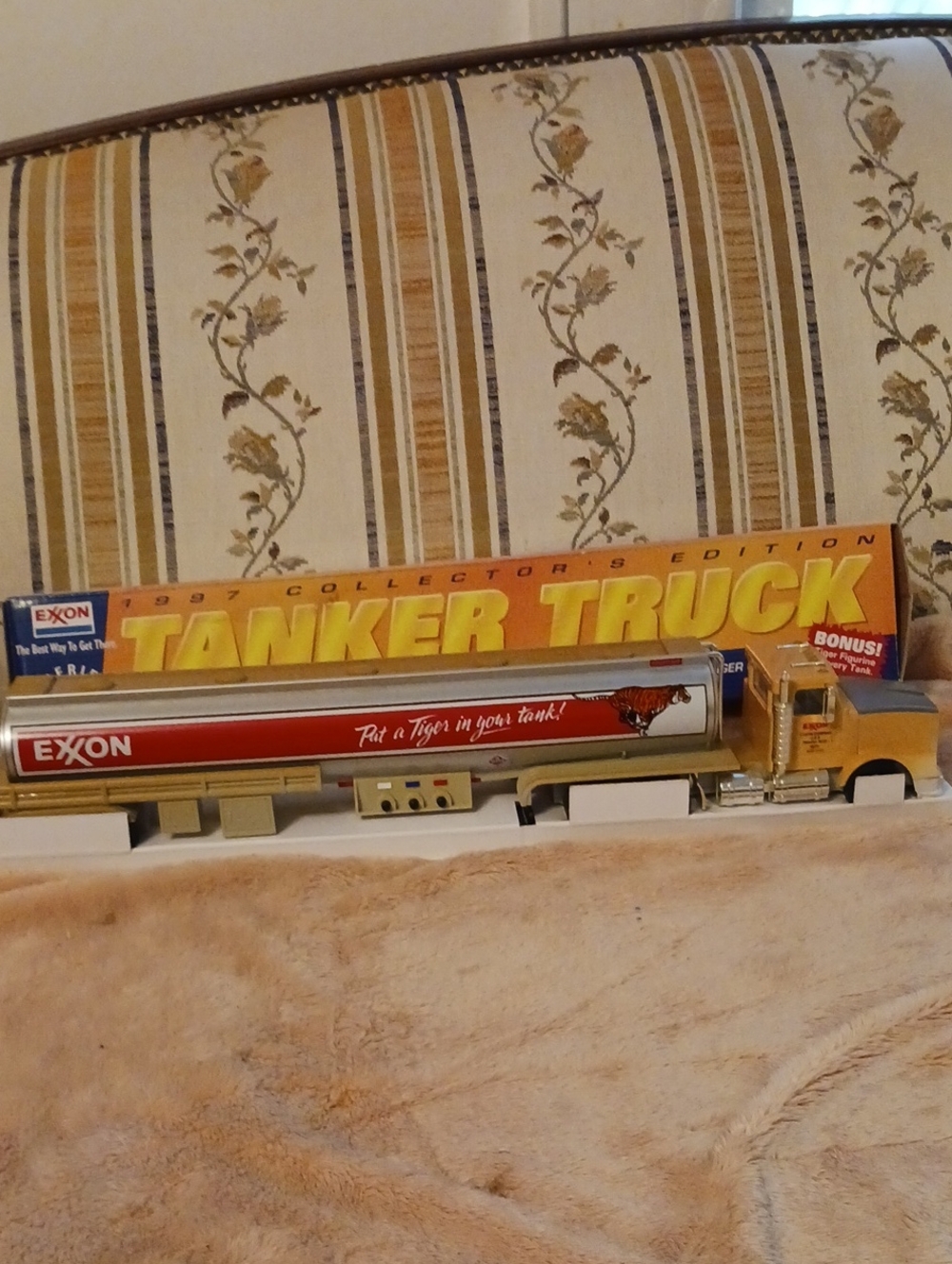 Gold & Red Tanker Truck Toy for Kids New In The Box